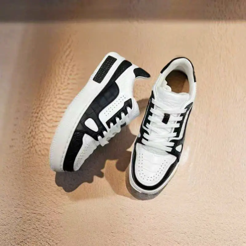 Mẫu sneaker 16