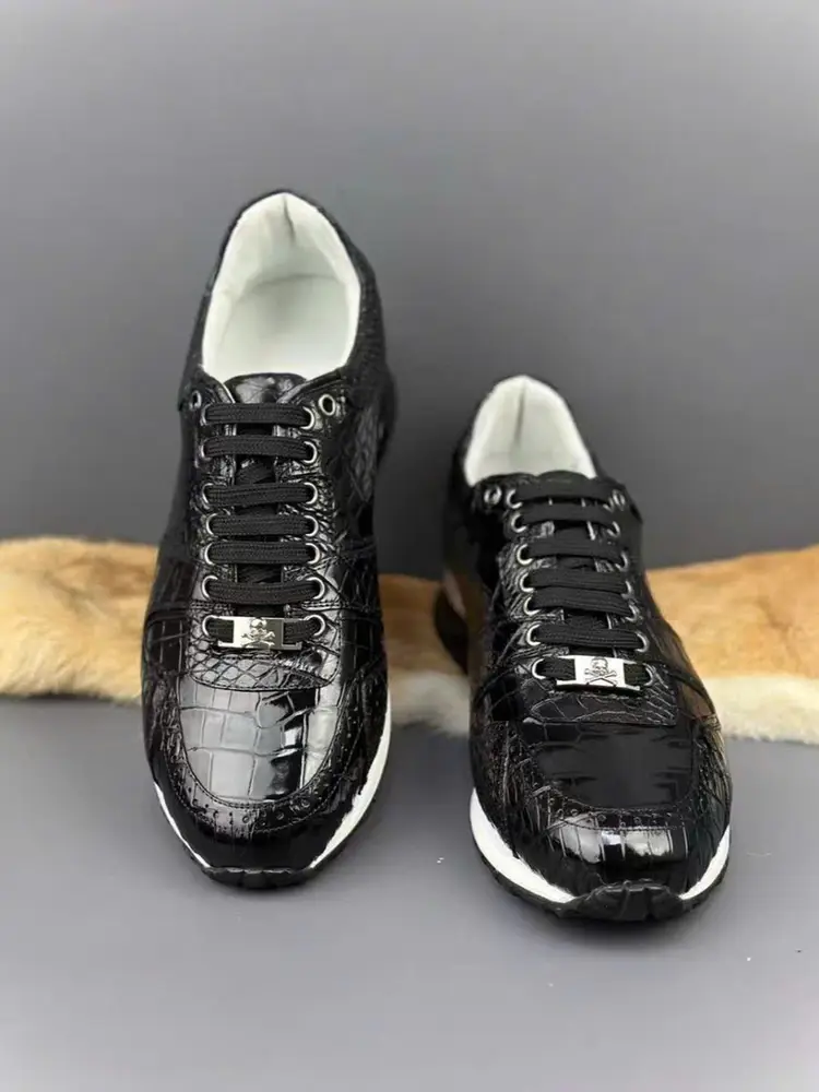 Mẫu sneaker 18